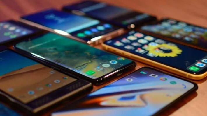 Year Ender 2022: From Apple Iphone 14 To One Plus Nord 2t 5g; Top Smartphones Launched This Year, check details here Year Ender 2022: From Apple Iphone 14 To One Plus Nord 2t 5g; Top Smartphones Launched This Year, check details here