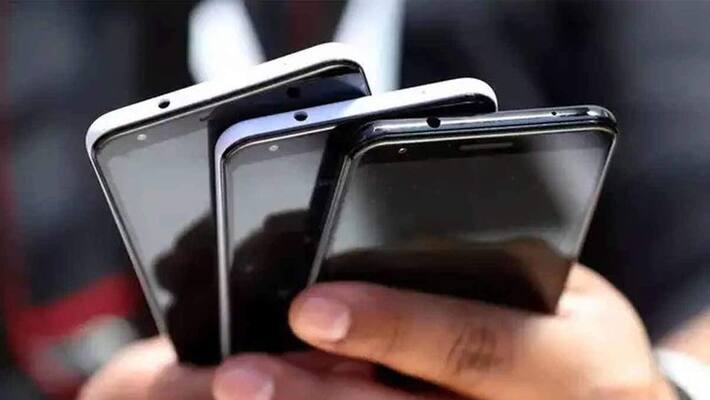 Lets Celebrate New year With A bunch Of Smartphones which is Launch In Dec, Have a Look On It Lets Celebrate New year With A bunch Of Smartphones which is Launch In Dec, Have a Look On It