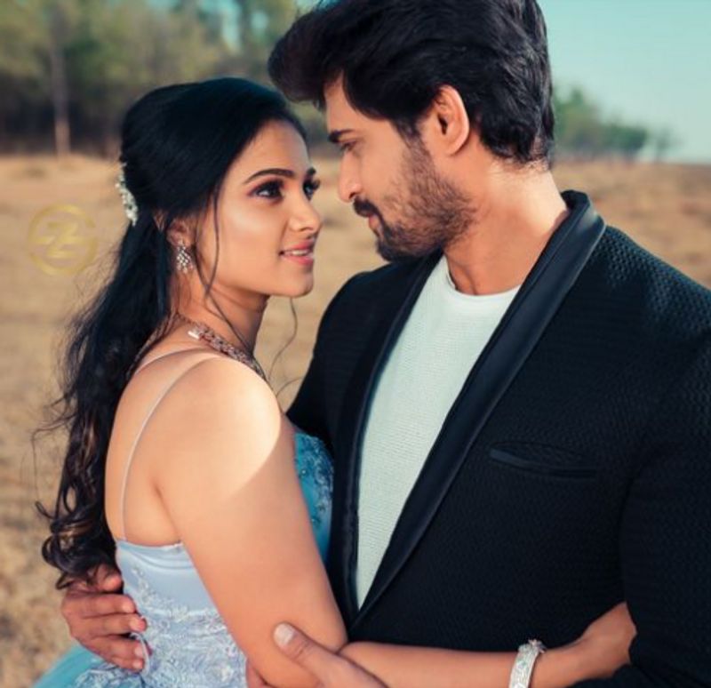 <p>ಆದ್ರೆ ಈಗ ಮುದ್ದಾದ ಜೋಡಿ ಮದುವೆ ವಿಚಾರ ಹೇಳಿ ಸರ್ಪೈಸ್ ಕೊಟ್ಟಿದ್ದಾರೆ.</p>