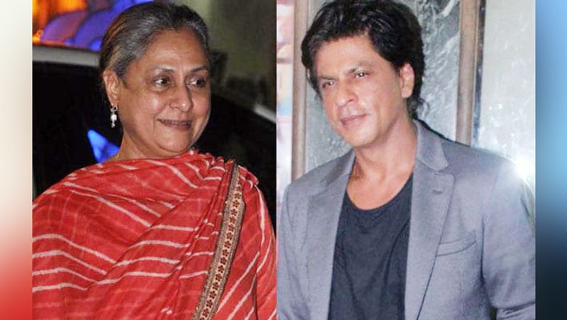 लेकिन ये बात यही खत्म नहीं हुई थी। शाहरुख की फिल्म हैप्पी न्यू ईयर रिलीज हुई थी और इसके बाद जयाने किंग खान पर निशाना साधा था। उन्होंने कहा था- ये बेहद ही बकवास फिल्म है। अगर इस फिल्म में उनके बेटे अभिषेक बच्चन नहीं होते तो वह ये फिल्म कभी नहीं देखतीं।