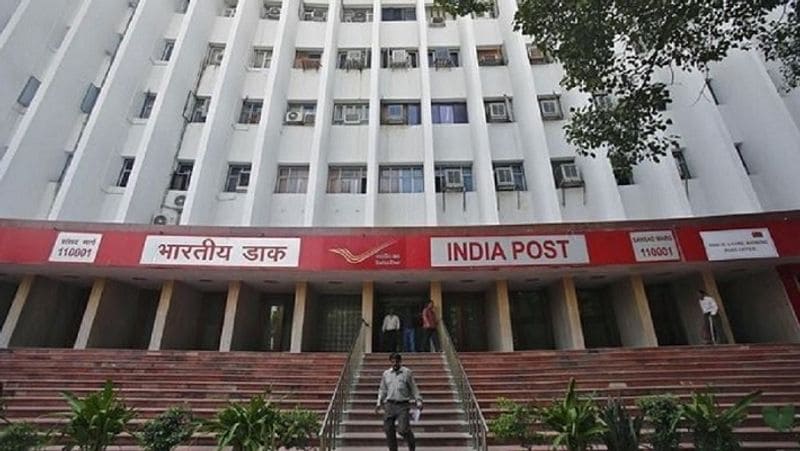 <p>পোস্ট অফিসের আরডি-তে ৫.৮ শতাংশ বার্ষিক সুদ যা প্রত্যেক ত্রৈমাসিকে যোগ করে দেওয়া হবে। এই সুদের হারও ১ লা জানুয়ারি থেকে কার্যকরী করা হয়েছে।</p>