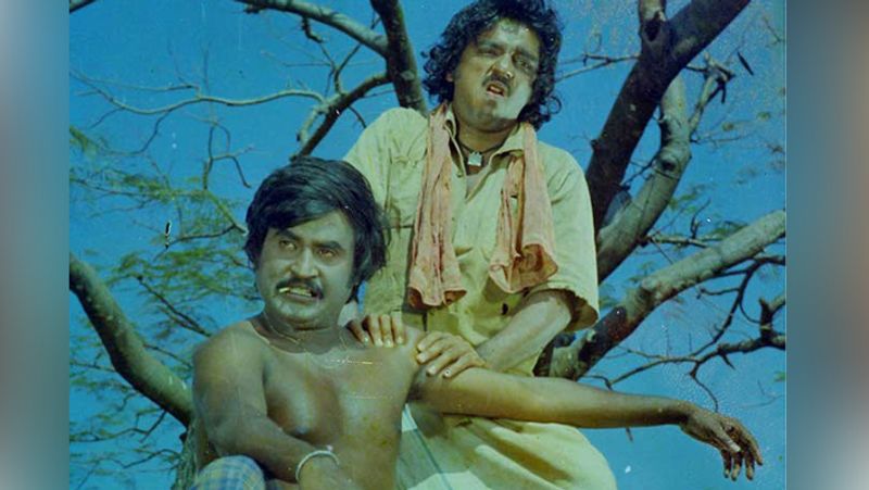 அதாவது ரஜினிகாந்த் குணச்சித்திர வேடத்தில் நடித்த படத்தின் சம்பளத்தை தயாரிப்பாளரிடம் கேட்ட போது, அவர் மிரட்டி இந்த சினிமாவை விட்டே உன்னை காணாமல் போக வைத்துவிடுவேன் என கூறி அவமதித்துள்ளார்.
