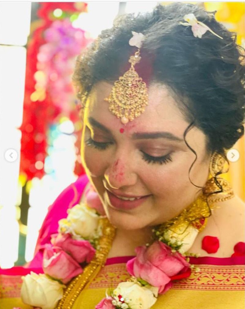 <p><br />
আগামী ২৪ এপ্রিল রিসেপশন। বিয়ের দিন বাঙালিয়ানায় আপ্যায়ন হলে রিসেপশনে থাকছে কন্টিনেন্টাল ডিশ।</p>