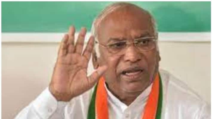 Congress Leader Mallikarjun Kharge slams PM narendra Modi snr Congress Leader Mallikarjun Kharge slams PM narendra Modi snr