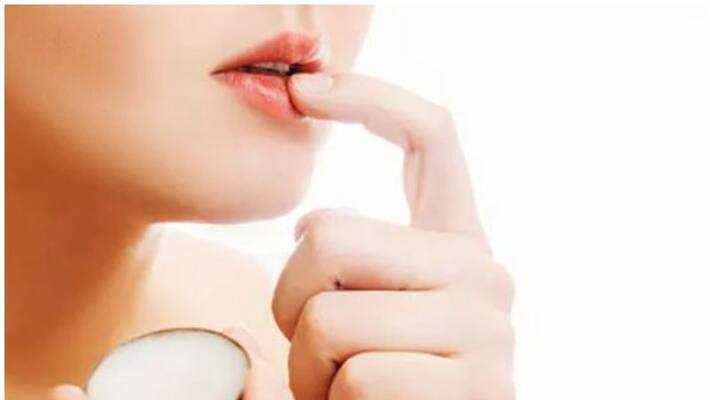 home remedies for dry lips home remedies for dry lips