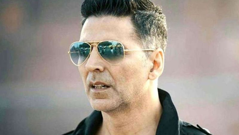 bollywood actor akshay kumar admitted hospital for covid 19