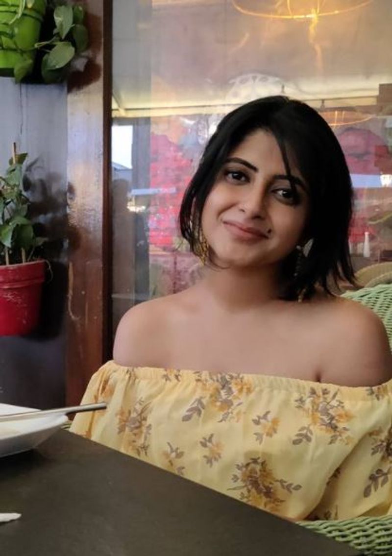 <p>ಸರಿಗಮಪ ಸಂಗೀತ ರಿಯಾಲಿಟಿ ಶೋ ಮೂಲಕ ಜನಪ್ರಿಯತೆ ಪಡೆದ ನಟಿ ಐಶ್ವರ್ಯಾ ರಂಗರಾಜನ್.</p>