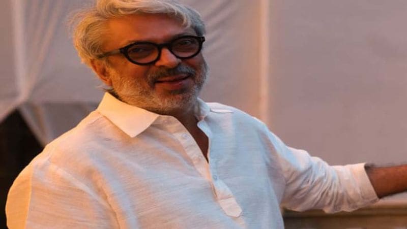 Sanjay Leela Bhansali film Heera Mandi in controversy in Pakistan know about it
