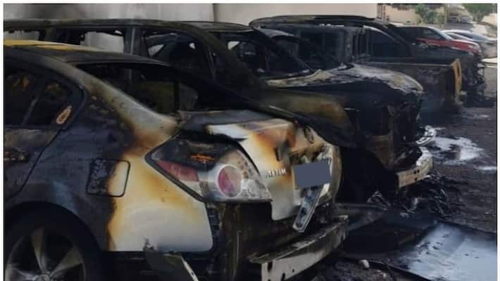 vehicles gutted in a blaze occurred in Oman vehicles gutted in a blaze occurred in Oman