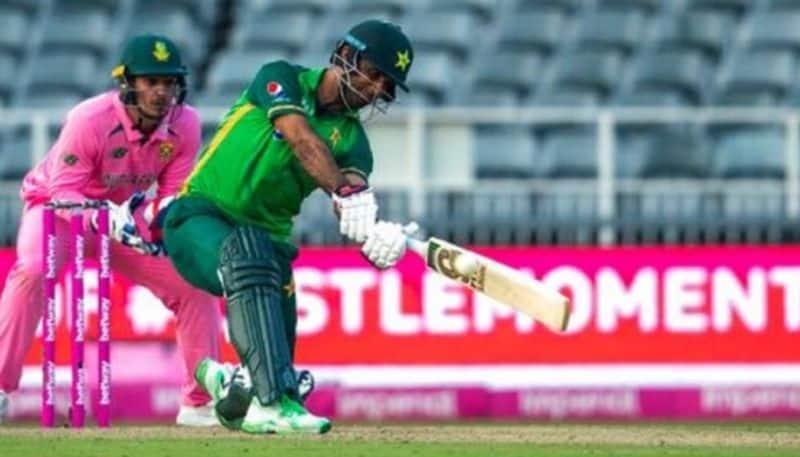 de kock smart act lead fakhar zaman to get run out and missed second double century in odi