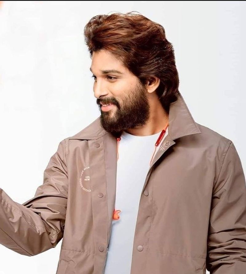 ప్రస్తుతం అల్లు అర్జున్ `పుష్ప` చిత్రంలో నటిస్తున్నారు. సుకుమార్ దర్శకత్వం వహిస్తున్న ఈ చిత్రంలోని బన్నీ నటిస్తున్న పుష్పరాజ్ లుక్ పరిచయ వీడియోని ఈ నెల 7న విడుదల చేయబోతుంది యూనిట్.