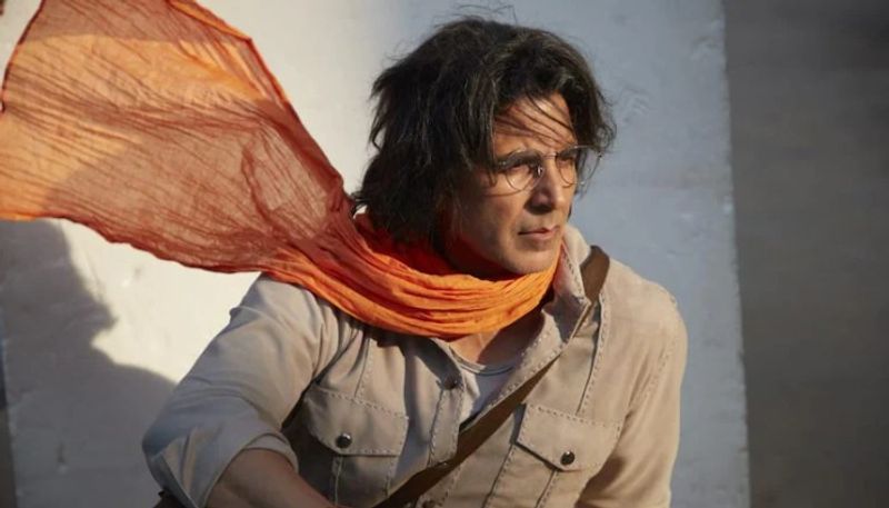 সন্ধে সাড়ে ছটার পর আর খাওয়া নয়, যা খাবার সবটাই তিনি শেষ করে ফেলেন এই সময়ের মধ্যে। এরপর পুরোটাই উপোস।