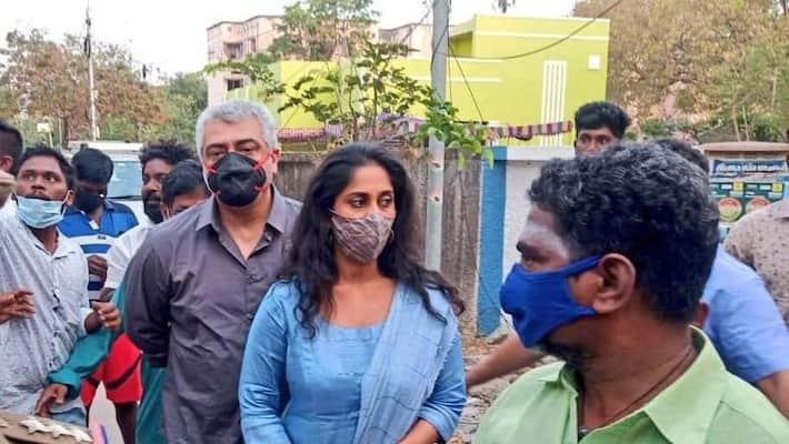what ajith did to the fan who took selfie without wearing mask what ajith did to the fan who took selfie without wearing mask