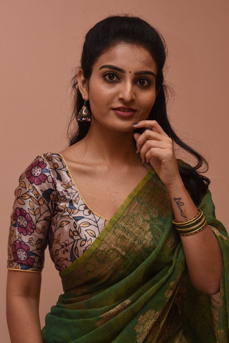 అనన్య నాగళ్ల లేటెస్ట్ గ్లామర్ ఫోటోలు.