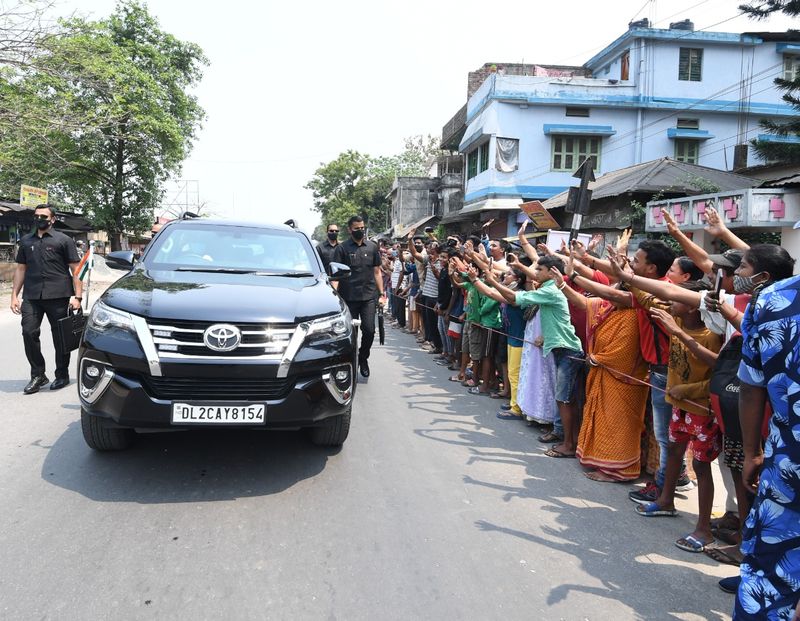 <p>ಪಂಚರಾಜ್ಯ ಚುನಾವಣೆ ದೇಶದ ರಾಜಕಾರಣದ ದಿಕ್ಸೂಚಿಯಾಗಿ ಬದಲಾಗಲಿದೆಯಾ ಎಂಬುದನ್ನು ಕಾಲವೇ ನಿರ್ಧರಿಸಲಿದೆ.</p>