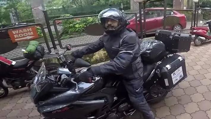 Antilia case NIA seizes bike worth Rs 7 lakh from Sachin Vaze woman associate KPP Antilia case NIA seizes bike worth Rs 7 lakh from Sachin Vaze woman associate KPP