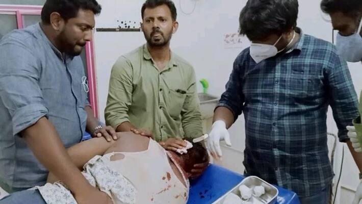 CPIM Congress struggle in Alappuzha Three congress workers stabbed CPIM Congress struggle in Alappuzha Three congress workers stabbed