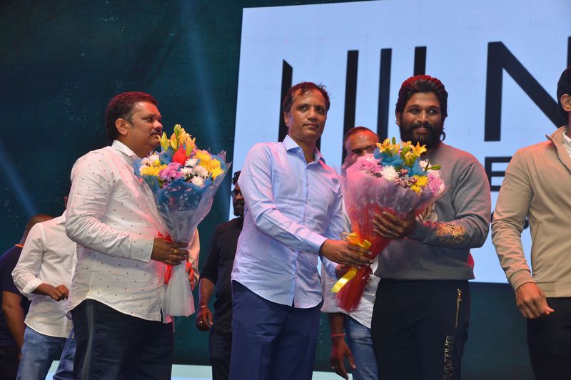 పుష్ప ఫస్ట్ మీట్ ఈవెంట్ ఫోటోలు