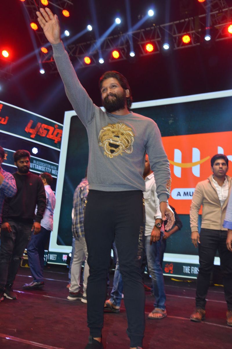 పుష్ప ఫస్ట్ మీట్ ఈవెంట్ ఫోటోలు