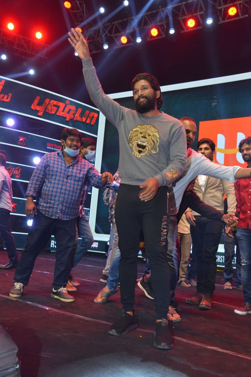పుష్ప ఫస్ట్ మీట్ ఈవెంట్ ఫోటోలు