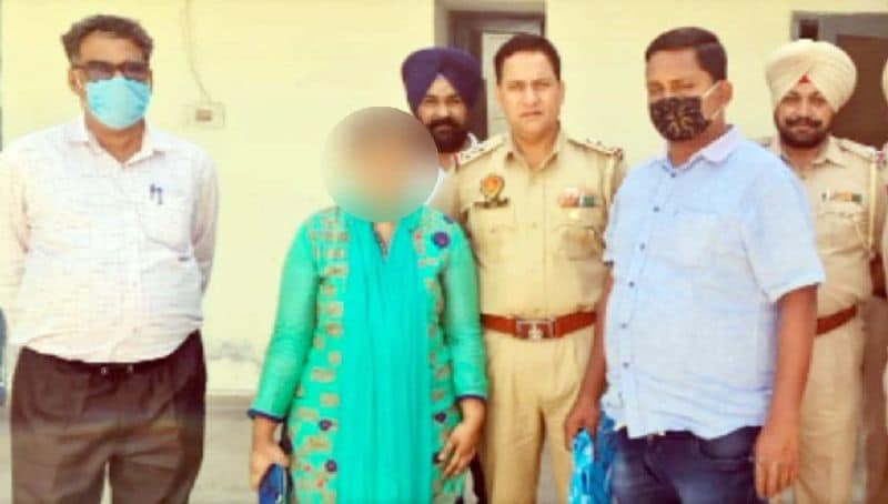मीडिया रिपोर्ट्स के मुताबिक एप पर बातचीत के दौरान मोहम्मद मान नाम के एक लड़के से उसकी दोस्ती हो गई। दोनों ने एक दूसरे को अपने वाट्सऐप नंबर दे दिए फिर वाट्सऐप पर बात होनी शुरू हो गई। फिर लड़के ने उसे करतापुर साहब कॉरिडोर के रास्ते पाकिस्तान आने लिए कहा, जिस पर वो राजी हो गई।
