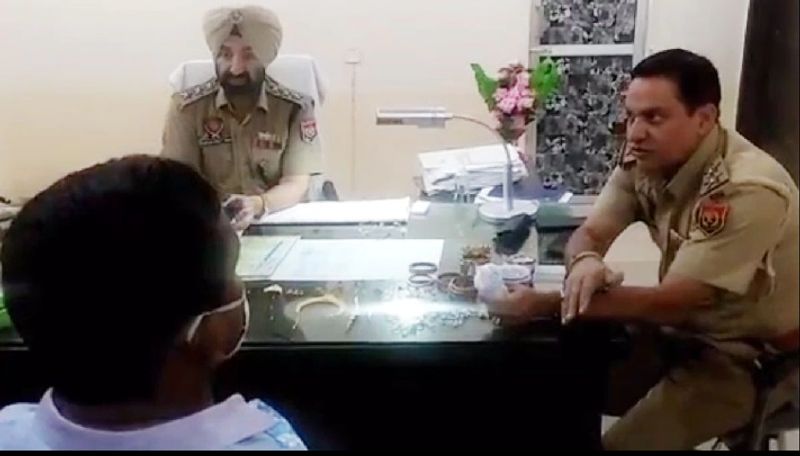 6 अप्रैल को बस से डेरा बाबा नानक पहुंची। ऑटो से डेरा बाबा नानक में पहुंची। जहां पर बीएसएफ ने उसे यह कहकर वापस भेज दिया कि कोरोना की वजह से करतारपुर कॉरिडोर बंद है और बिना पासपोर्ट के पाकिस्तान जाना संभव नहीं है। 