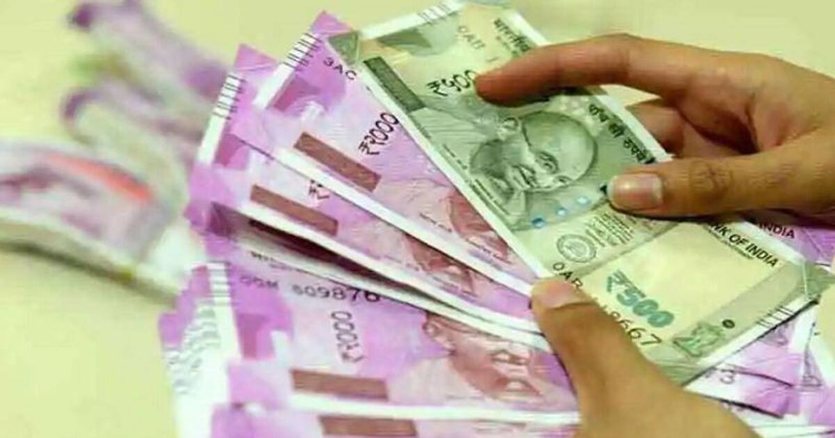 Old Pension Scheme: அரசு ஊழியர்களுக்கு இன்ப அதிர்ச்சி.. மீண்டும் பழைய ஓய்வூதிய திட்டம் அமல்..!