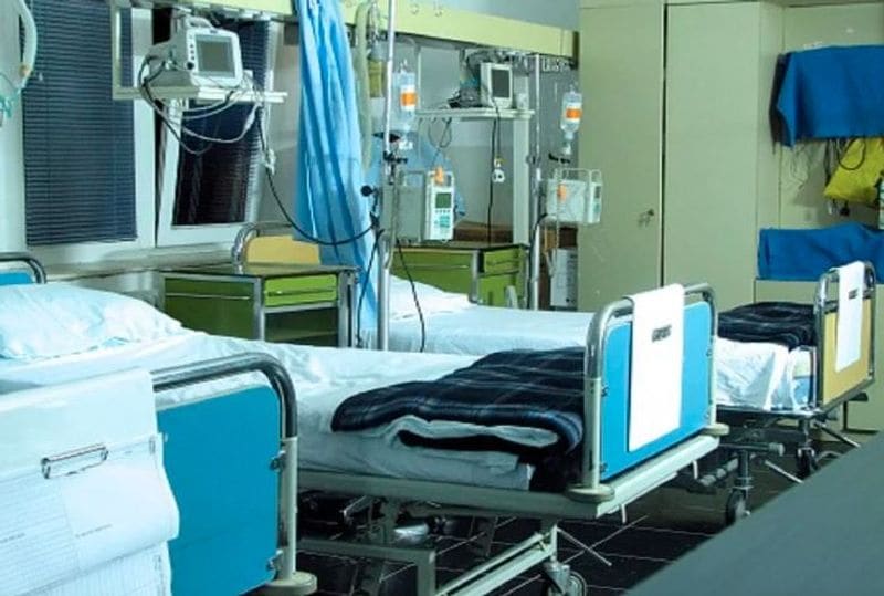 <p><strong>హెల్త్ కవర్ జాబితాను జాగ్రత్తగా చదవండి</strong><br />
తీవ్రమైన అనారోగ్యం కవర్ జాబితాను జాగ్రత్తగా చదవండి . ఎందుకంటే కొన్ని వ్యాధుల విషయంలో హెల్త్ పాలసీలో హామీ ఇచ్చిన మొత్తం కంటే క్లెయిమ్ మొత్తం చాలా తక్కువగా ఉండవచ్చు. </p>