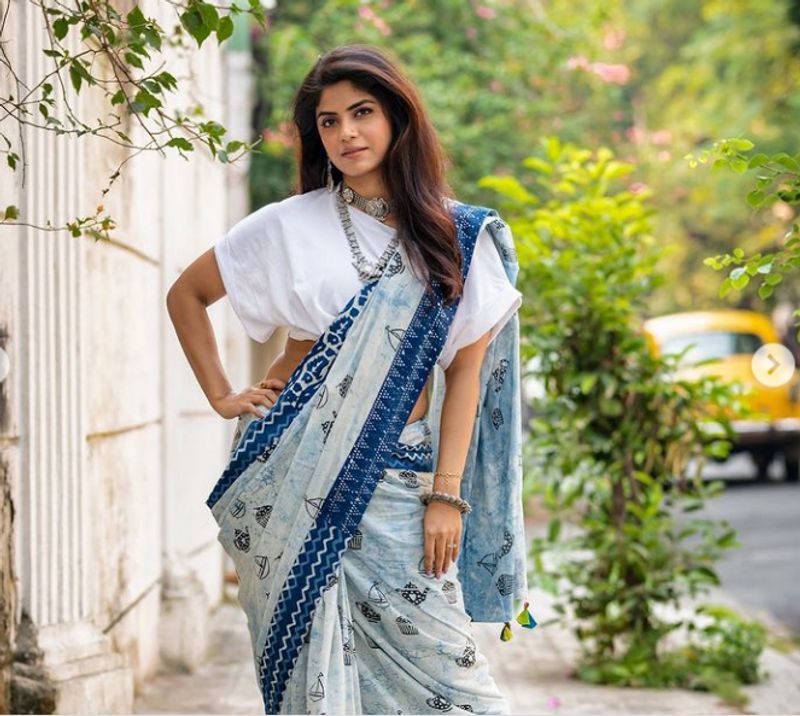 <p>ಸಯಂತಾನಿ ಘೋಷ್ ತನ್ನ ಪೋಸ್ಟ್ಗೆ ಹೀಗೆ ಶೀರ್ಷಿಕೆ ನೀಡಿದ್ದಾರೆ: ಗಾತ್ರ ಮನಸ್ಥಿತಿಯನ್ನು ಕೊನೆಗೊಳಿಸುವ ಒಂದು ವಾರ ಎಂದು ಬರೆದಿದ್ದಾರೆ.</p>