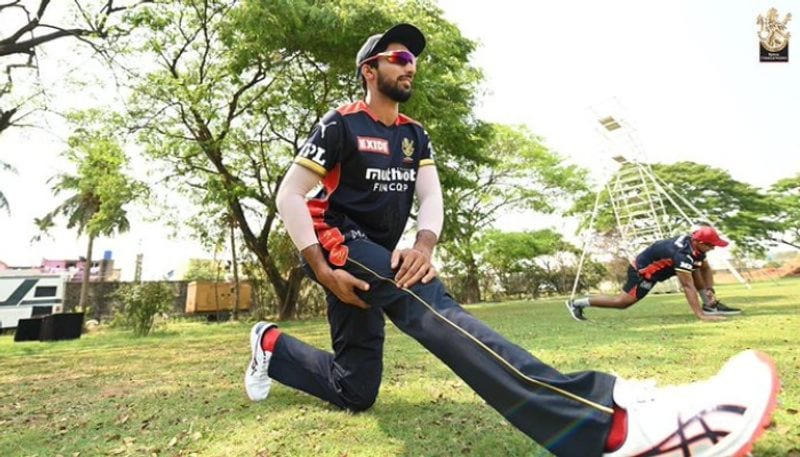IPL 2021 RCB vs CSK Virat Kohli Led RCB Probable Squad against Chennai Super Kings in Sharjah kvn