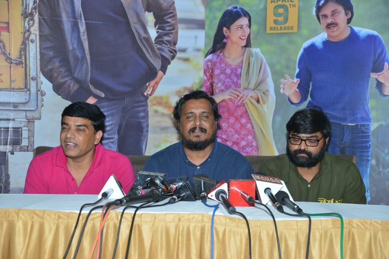 వకీల్ సాబ్ మీద మాసివ్ ఎక్స్ పెక్టేషన్స్ ఉన్నాయి. సినిమాను ఒక్కో స్టేజీలో చూస్తుంటే ఇలాంటి ఘన విజయాన్ని అంచనా వేశాం. ప్రేక్షకులు, అభిమానుల మధ్యలో సినిమా చూస్తుంటే ఒక అద్భుతమైన ఫీలింగ్ కలిగింది. అప్పటికే అమెరికా, దుబాయ్ షోస్ నుంచి రిపోర్ట్స్ వస్తున్నాయి. విదేశాల నుంచి సినిమా సూపర్ హిట్ అనే టాక్ వచ్చింది. వకీల్ సాబ్ విజయం నాకు కొత్తగా అనిపించడానికి కారణం, నేను కళ్యాణ్ గారితో సినిమా చేయాలనే కోరిక కావొచ్చు, ఇలాంటి సబ్జెక్ట్ కావొచ్చు.