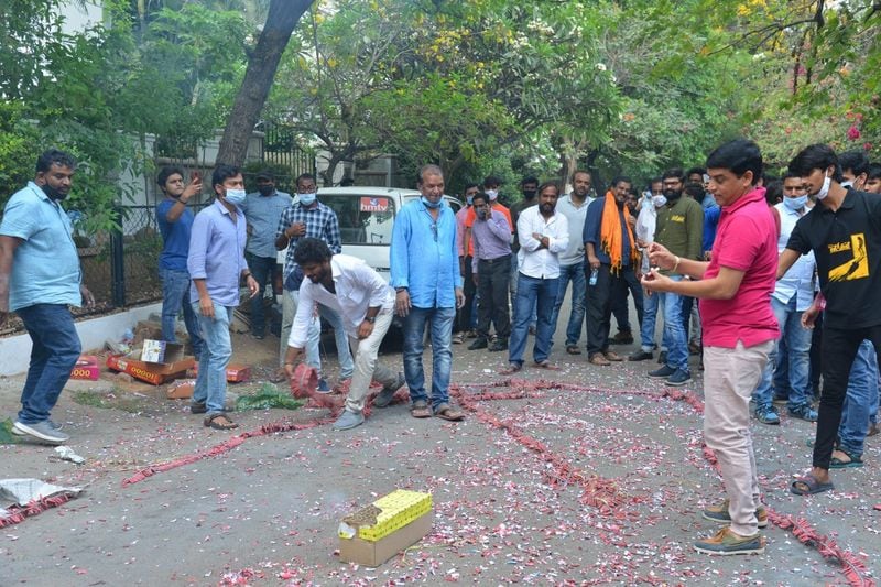 `వకీల్సాబ్` బృందం సక్సెస్ సెలబ్రేషన్స్.