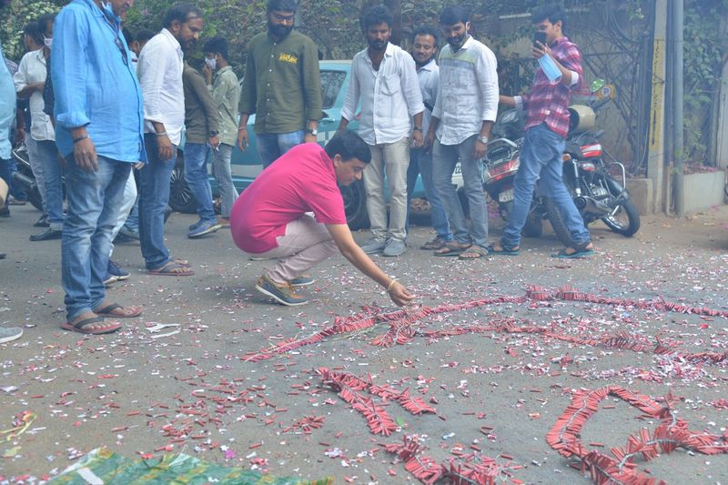 `వకీల్సాబ్` బృందం సక్సెస్ సెలబ్రేషన్స్.