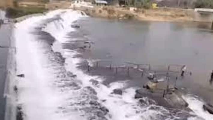 Due to covid spread Tourist do not enter into Kodiveri Dam Due to covid spread Tourist do not enter into Kodiveri Dam
