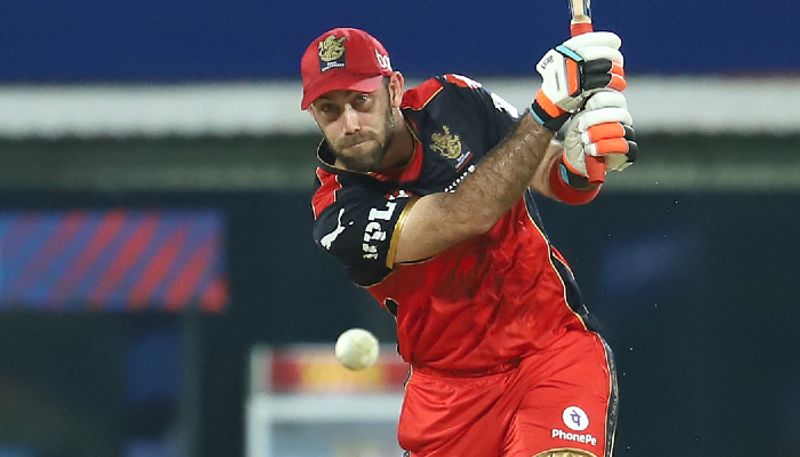 IPL 2022 Virat Kohli to Harshal Patel 4 Cricketer Royal Challengers Bangalore might retain ahead of mega auction kvn