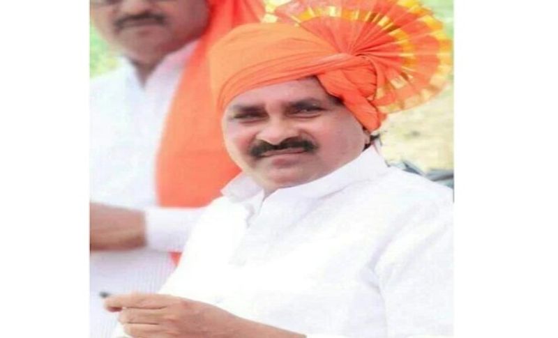 रावसाहेब अंतापुरकर अपने जिले के सबसे लोकप्रिय नेता था। उन्होंने अपने जिले के देगलुर प्रखंड अंतापुर के मानव विकास विद्यालय से दसवीं की पढ़ाई पूरी की। फिर वह कॉलेज की पढ़ई के लिए औरंगाबाद गए, जहां से उन्होंने ग्रेजुएशन की डिग्री ली। राजनीति में आने से पहले वह नौकरी करते थे, वो मुंबई महाराष्ट्र विद्युत मंडल इंजीनियर के रूप में अपने सेवाएं दे रहे थे। 2009 में उन्होंने नौकरी छोड़ी दी और देगलुर-बिलोली क्षेत्र से चुनाव लड़ा और विधायक बन गए। इसके बाद उनका राजनीति का सिलसिला यूं ही चलता रहा और अब कोरोना की वजह से वह दुनिया को अलविदा कह गए।