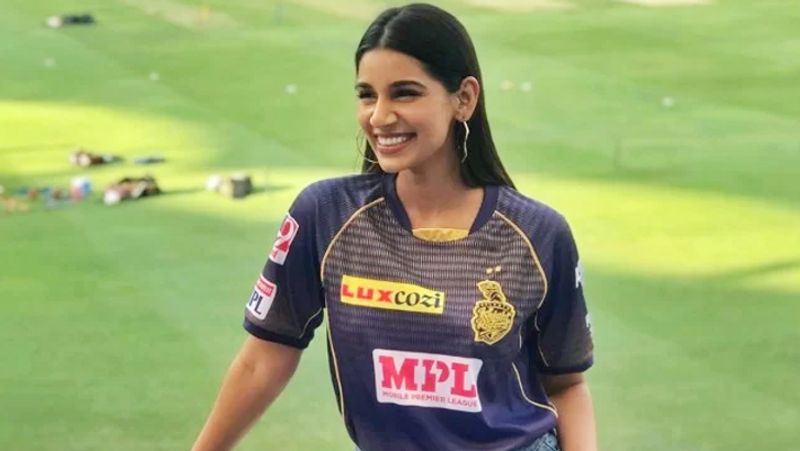ಐಪಿಎಲ್ ಟೂರ್ನಿಮ್ಮೆಂಟ್ ಮುಂದೂಡಿದ ನಂತರ, ಬುಮ್ರಾ ನೇರವಾಗಿ ಪತ್ನಿಯ ಬರ್ತ್ಡೇ ಜನ್ಮದಿನವನ್ನು ಆಚರಿಸಲು ಹೋದರು.
