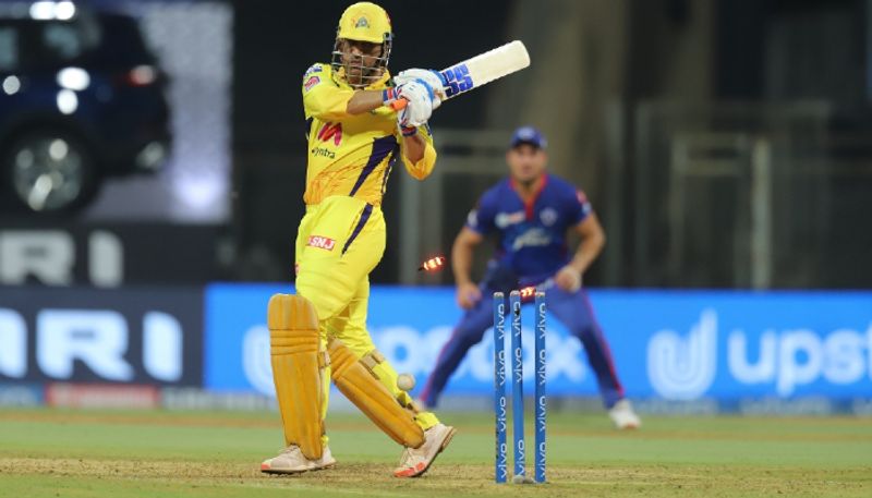 అయితే ధోనీ ఇచ్చిన క్యాచ్ను కోలిన్ మున్రో వదిలేయడంతో ఆ అవకాశం మిస్ అయ్యింది. ఎట్టకేలకు మూడేళ్ల తర్వాత నాకు అవకాశం రావడం, ధోనీని బౌల్డ్ చేయడంతో నా సంతోషానికి హద్దులు లేవు...