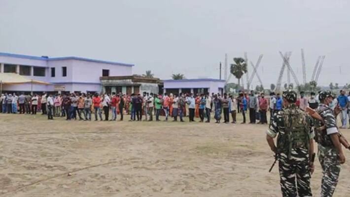 Ec bans entry of politicians in Cooch Behar of Bengal for next hrs KPP Ec bans entry of politicians in Cooch Behar of Bengal for next hrs KPP