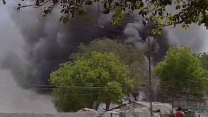 Explosion fire in the hotel, evacuated houses nearby ASA Explosion fire in the hotel, evacuated houses nearby ASA