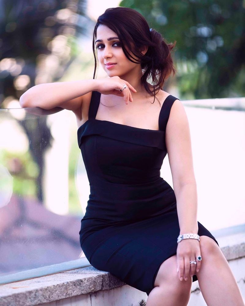 ఛార్మి ఇంస్టాగ్రామ్ ఫోటోలు