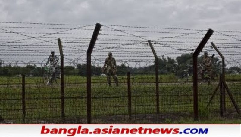 <p><br />
ফারাক্কা থেকে জলঙ্গী প্রায় ১৪২ কিমি সীমন্ত এলাকা । সীমন্তের সমতল এলাকার বেশির ভাগ জায়গাতে কাঁটাতার দেওয়ার কাজ শেষ । ভৌগলিক কারনে খুব সামান্য জায়গাতে কাঁটাতার দেওয়া সম্ভব হয় নি ।অথচ সীমন্তে বসবাসকারী ধুলিয়ান ,জঙ্গিপুর ,লালগোলা ,ভগবানগোলা ,রানীতলা ,রানীনগর, ডোমকলের মতো বিস্তীর্ণ এলাকার কৃষিজীবী ও মৎস্যজীবীরা বি এস এফের নিয়মকানুনের বেড়া জালে পড়ে অতিস্ট হয়ে উঠেছেন ।<br />
</p>