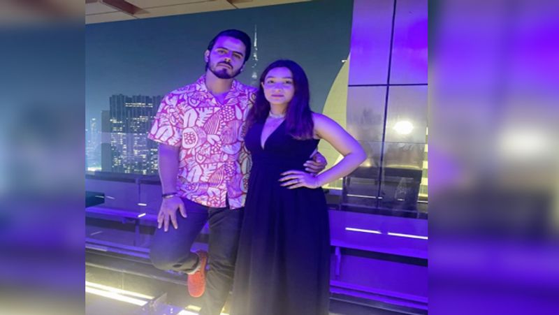meet kkr star cricketer nitish rana-s glamorous wife Saachi Marwah ahead of ipl 2021 at uae spb