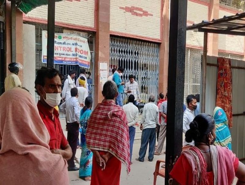 कविता देवी ने बताया कि जब मैंने डेडबॉडी को पहचान लिया तभी मुझे लग गया था कि मेरे पति जिंदा हैं। उस समय जो शॉक लगा था और अब जो ख़ुशी मिली है, उसे शब्दों में बता नहीं सकते। 