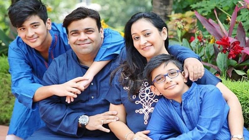 कीकू की पत्नी प्रियंका वैसे तो लाइमलाइट में कम ही रहती हैं। हालांकि एक बार वो नच बलिए में कीकू के साथ नजर आ चुकी हैं। दोनों नच बलिए सीजन 6 का हिस्सा बने थे और अपने डांसिंग टैलेंट को दिखाया था। 