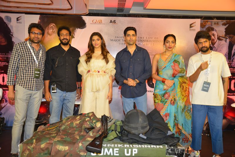మేజర్ సందీప్ ఉన్నికృష్ణన్ చనిపోయిన విధానం మాత్రమే కాకుండా, అతను జీవించిన విధానం యొక్క సోల్ని సంగ్రహించి మేజర్ సందీప్ జీవితాన్నిసెలబ్రేట్ చేయడమే మా ఉద్దేశ్యం. మాకు సపోర్ట్ చేస్తున్న మీడియావారికి, మా నిర్మాతలకి థ్యాంక్స్. సోనీ పిక్చర్స్ వారి భాగస్వామ్యంతో మా సినిమా ఇంటర్నేషనల్ లెవల్కి వెళ్లింది. హైదరాబాద్లో తీయాలనుకున్న మా సినిమా ఎనౌన్స్మెంట్ వెరైటీ మ్యాగజైన్ హాలీవుడ్ రిపోర్టర్స్ లో అయింది. ఒక అప్కమింగ్ యాక్టర్కి అదొక కిక్.