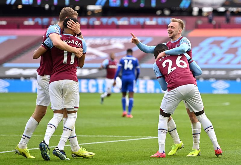 <p><strong>Leicester City pipped by West Ham United</strong><br />
Well, not precisely hammered, but still Hammered, as third-placed Leicester was pipped by fourth-placed West Ham United 3-2 away from home. The loss handed the Foxes a severe setback in its bid for a top-four finish, as a loss hereon could push them down below four.</p>