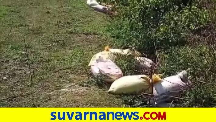 Bomb Like Material Found at Kumta in Uttara Kannada grg Bomb Like Material Found at Kumta in Uttara Kannada grg