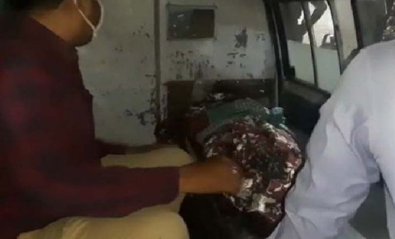 वीणा की शादी 2003 में सोपोडेरा निवासी दीपक कुमार से की थी। शादी के बाद उनके बीच नोकझोंक होती थी, लेकिन बड़ा विवाद जैसा कुछ नहीं था। दो-तीन दिनों में अक्सर एक बार दीपक उनके घर आता था या फिर उनका बेटा विनोद बहन (वीणा) से मिलने चला जाता था। कदमा तीस्ता रोड में पिछले एक माह से चोरी की वारदात बढ़ने के कारण बेटी ने लगभग 5 लाख के जेवर उनके घर पर लाकर रखे थे। रविवार शाम को दीपक घर पर आया और पोती के साथ खेलने के बाद अपने क्वार्टर चला गया। सोमवार सुबह दीपक दोबारा आया और एक माह पहले रखे जेवर लेकर चला गया। ससुर पारसनाथ साहू ने बताया- दीपक का बड़ा भाई एसबीआई रांची में मैनेजर है। उसकी पांच बहन भी है, लेकिन किसी से दीपक की नहीं बनती है।
