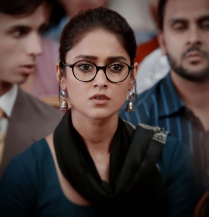అలాగే అన్ ఫెయిర్ అండ్ లవ్లీ అనే హిందీ కామెడీ మూవీలో ఇలియానా నటిస్తున్నారు. ఆమె కెరీర్ మాత్రం ఏమంత ఆశాజనకంగా లేదు.